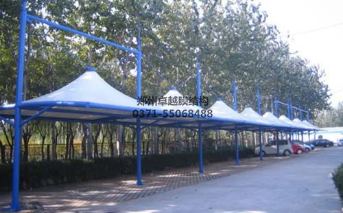 長治南垂機動車培訓中心午夜看黄片